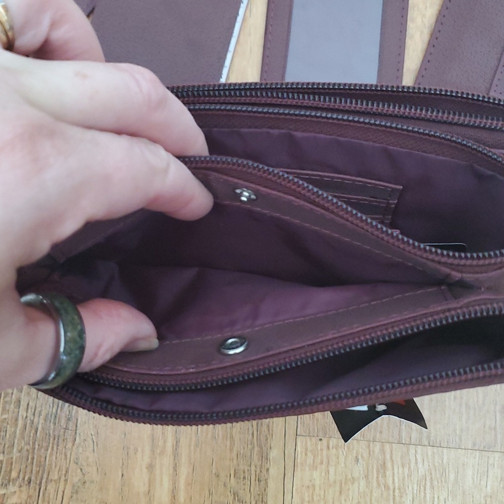 Mundi Stuff It Burgundy Leather Clutch With Accessories - Picture 7 of 17